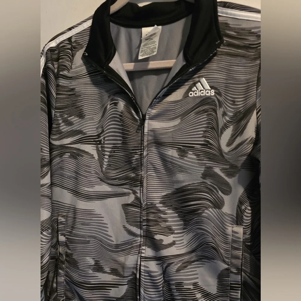 Adidas Men's Black and Gray Windbreaker